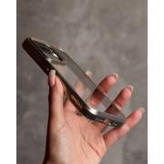 Пластиковый чехол NEWZONE для iPhone 15 Pro Max серебряный