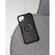Противоударный чехол UAG с поддержкой MagSafe для IPhone 15 black
