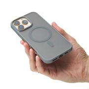 Силиконовый чехол MATTE с поддержкой MagSafe для iPhone 16 Pro titanium black