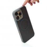 Силиконовый чехол MATTE с поддержкой MagSafe для iPhone 16 Pro titanium black