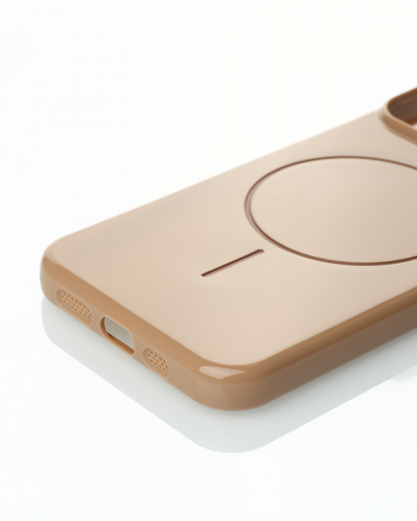 Чехол Glamour Beats Case with MagSafe для iPhone 13/14 desert titanium