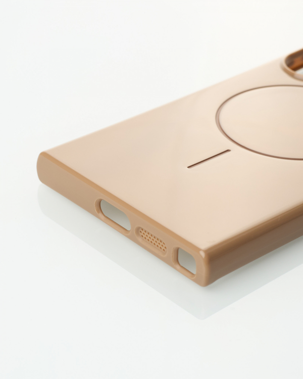 Чехол Glamour Beats Case with MagSafe для Samsung S24 Ultra desert titanium