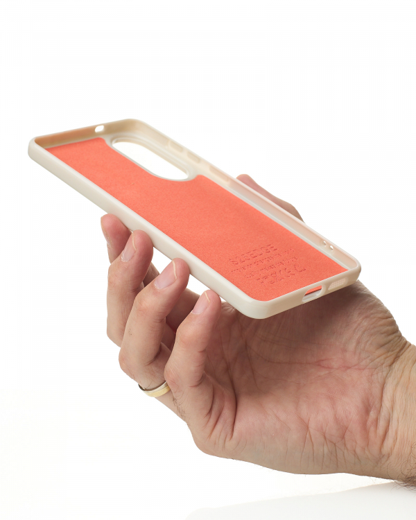 Чехол Glamour Beats Case with MagSafe для Samsung S25 Edge natural titanium