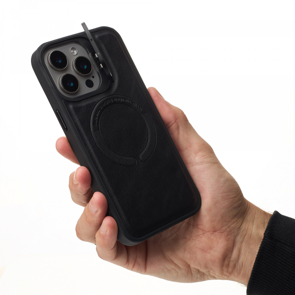 Чехол MagSafe LEATHER CAMERA CASE для iPhone 15 Pro Max черный