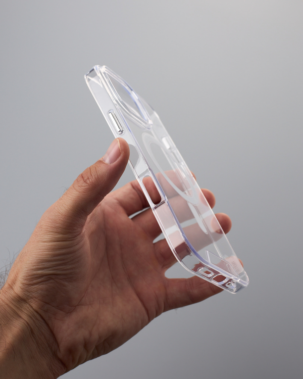 Чехол SPACE CASE с поддержкой MagSafe для iPhone 16 Pro Max прозрачный