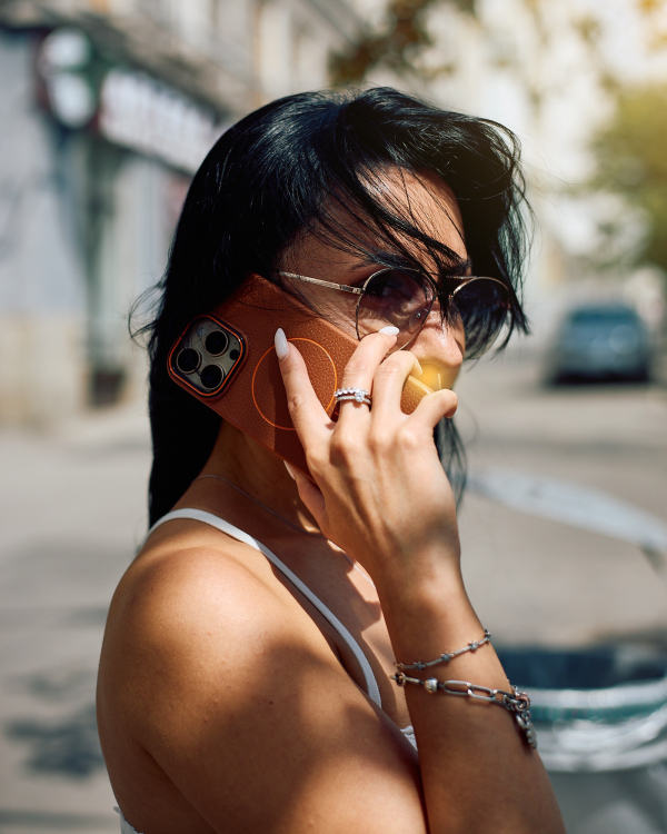 Силиконовый чехол Slim Ring Leather Textured с поддержкой MagSafe для iPhone 15 Pro Max desert titanium