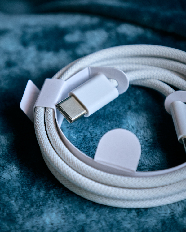 USB cable Foxconn Type-C to Type-C тканевый (тех. пакет) белый