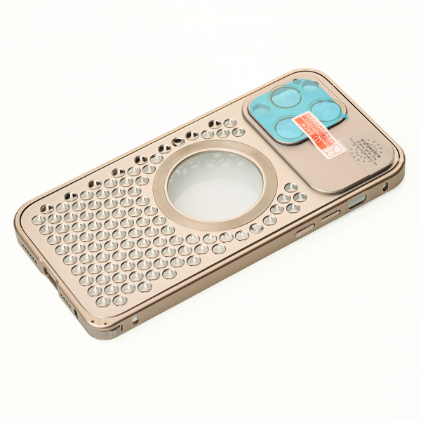 Металлический чехол AROMA PERFORATED METAL с поддержкой MagSafe для iPhone 14 Pro Max золотой