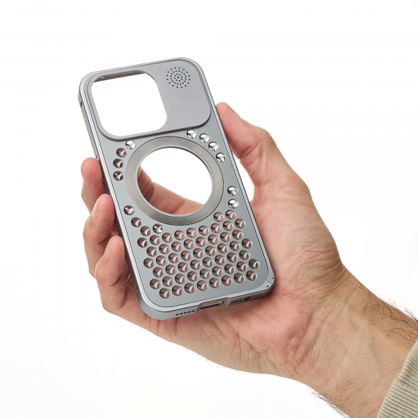 Металлический чехол AROMA PERFORATED METAL с поддержкой MagSafe для iPhone 14 Pro Max серый