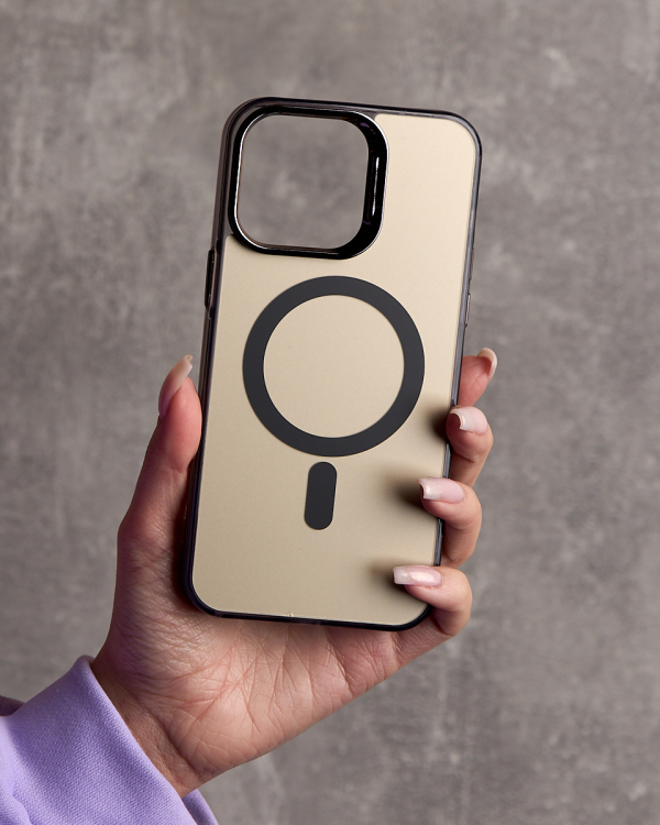 Полиуритановый чехол IMD Colors с поддержкой MagSafe для iPhone 15 Pro Max черный