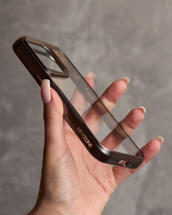 Пластиковый чехол NEWZONE для iPhone 14 Pro Max золотой