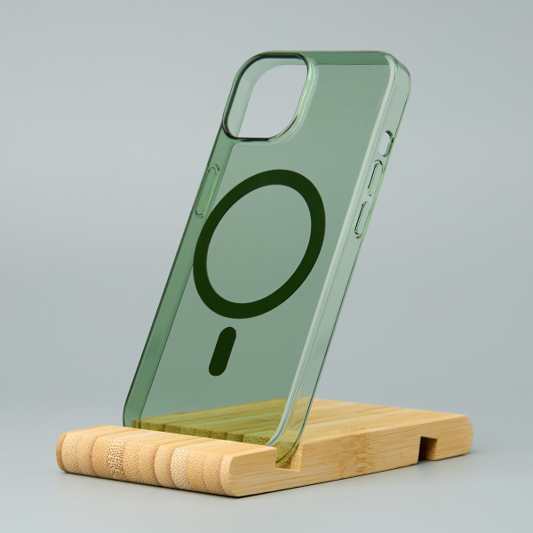 Пластиковый чехол OrigCase "Clear" with MagSafe для iPhone 15 зеленый