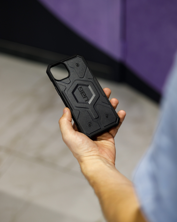 Противоударный чехол UAG для IPhone 14 Pro black