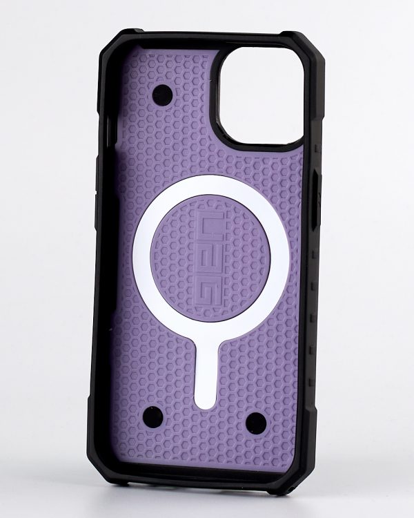 Противоударный чехол UAG с поддержкой MagSafe для IPhone 15 purple