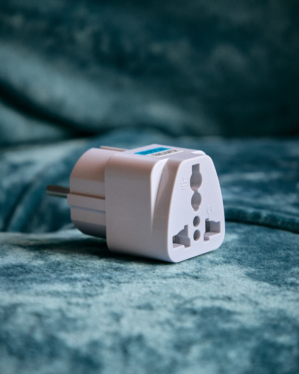 Сетевой переходник Англия