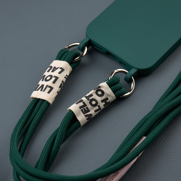 Силиконовый чехол CORD для iPhone 15 темно-зеленый