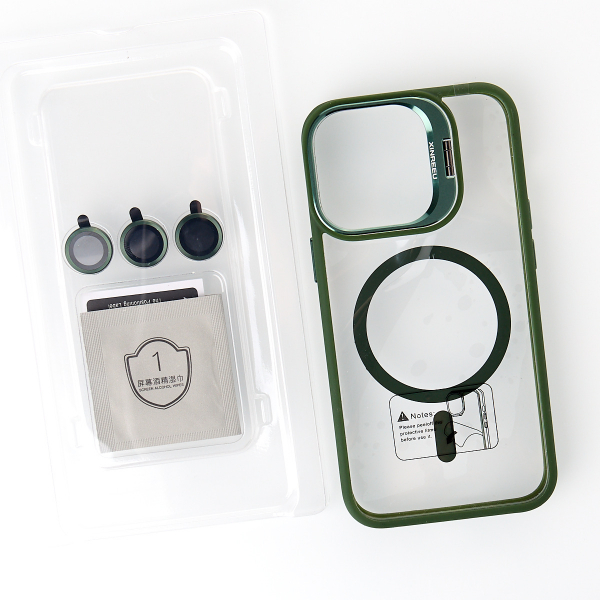 Силиконовый чехол MagSafe CAMERA GLASS PROTECTION для iPhone 14 темно-зеленый