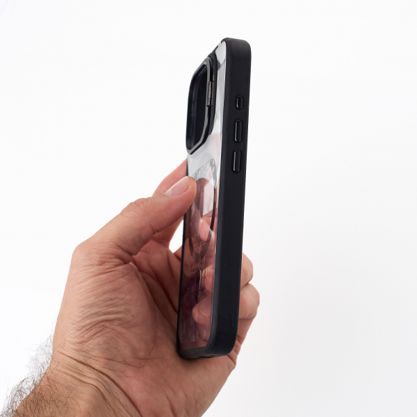 Силиконовый чехол MagSafe CAMERA GLASS PROTECTION для iPhone 16 черный