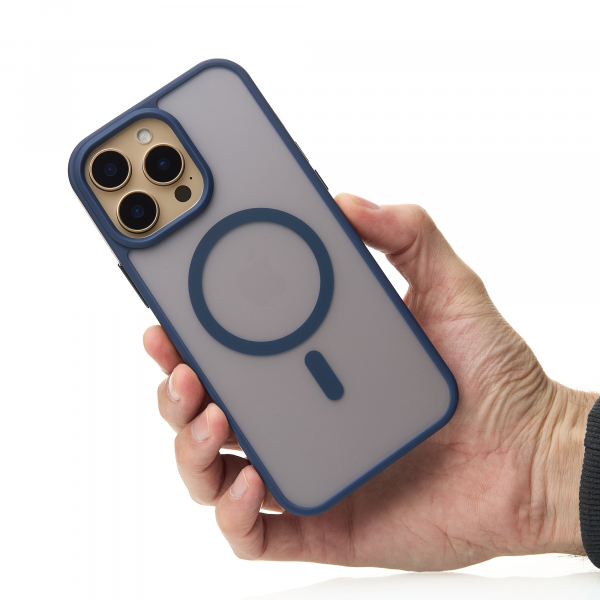 Силиконовый чехол MATTE с поддержкой MagSafe для iPhone 16 Pro dark blue